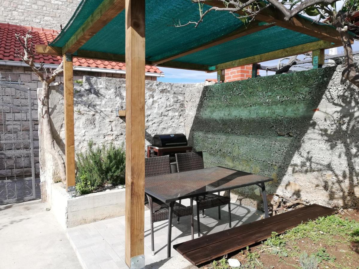 Apartman Postira Rot Exterior foto