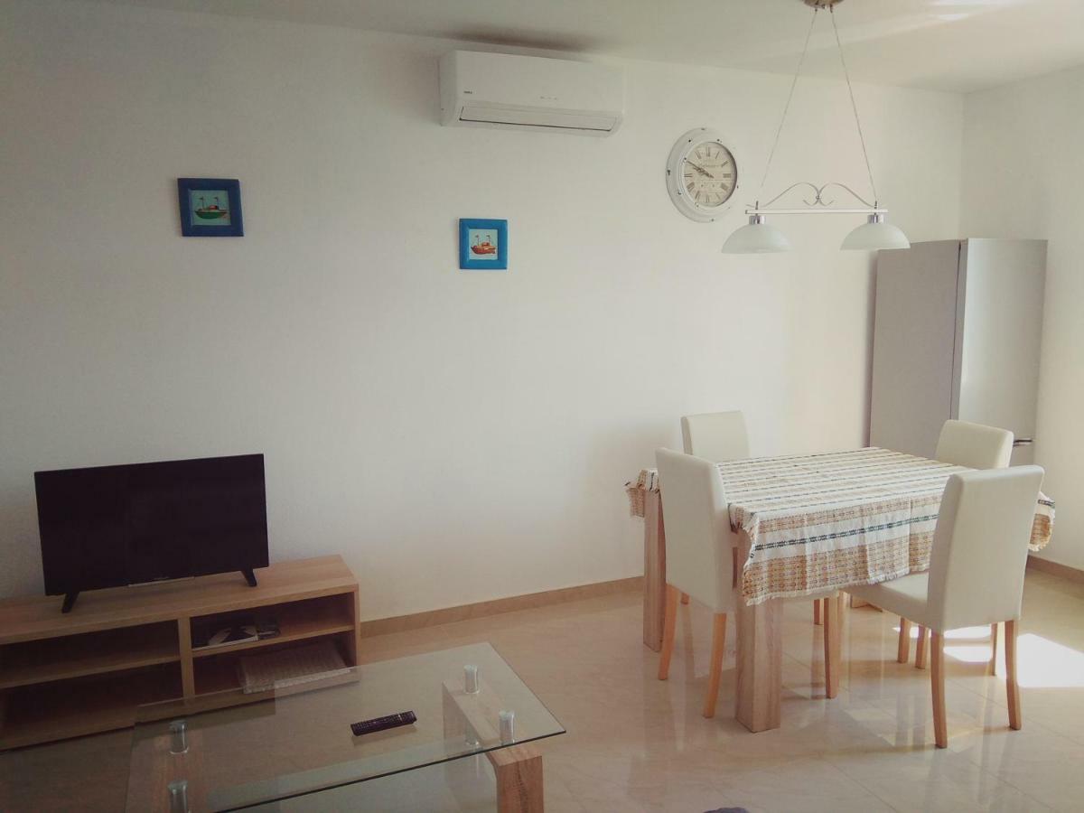 Apartman Postira Rot Exterior foto